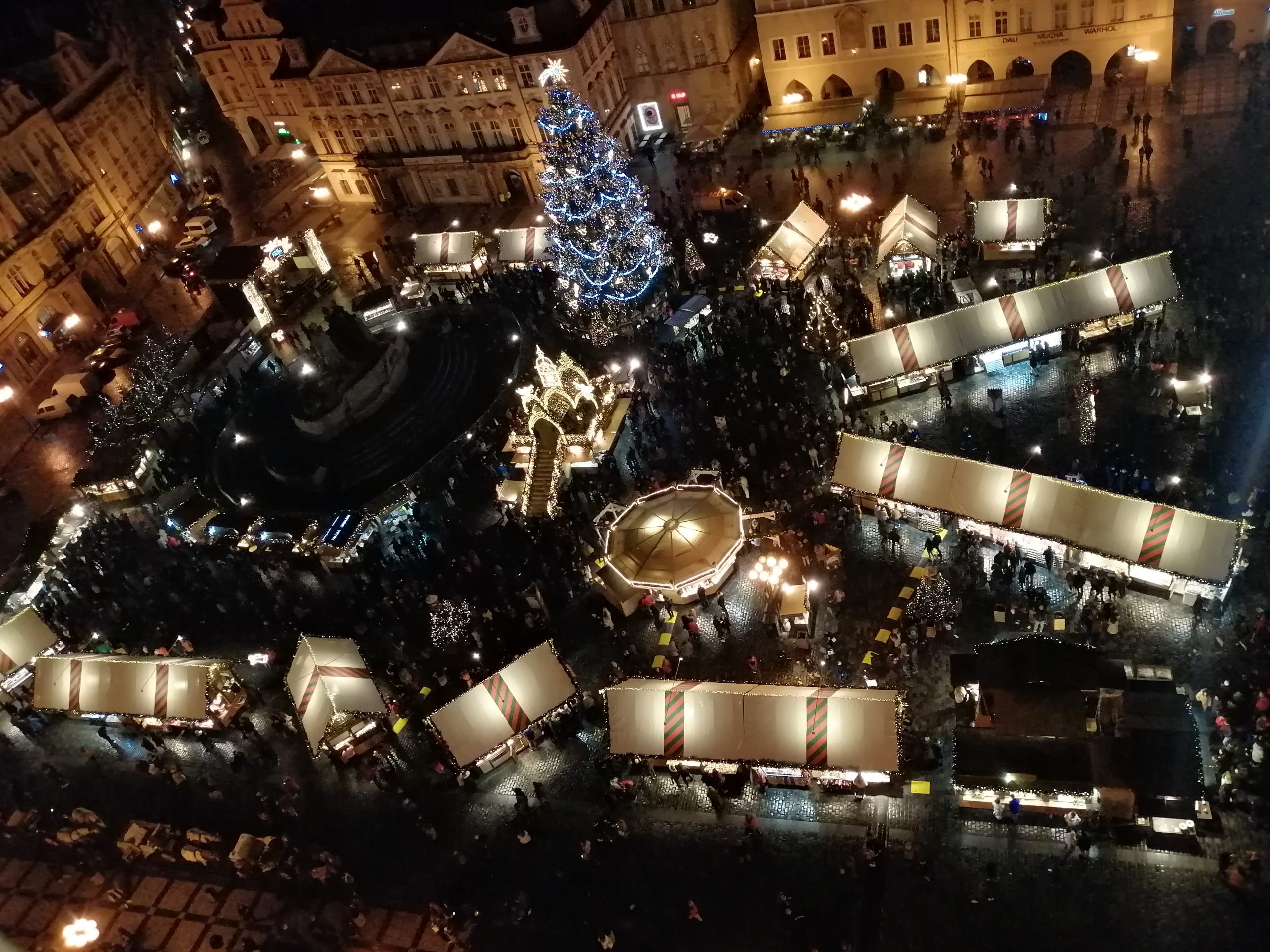 Vianočné trhy - Staromestské námestie.